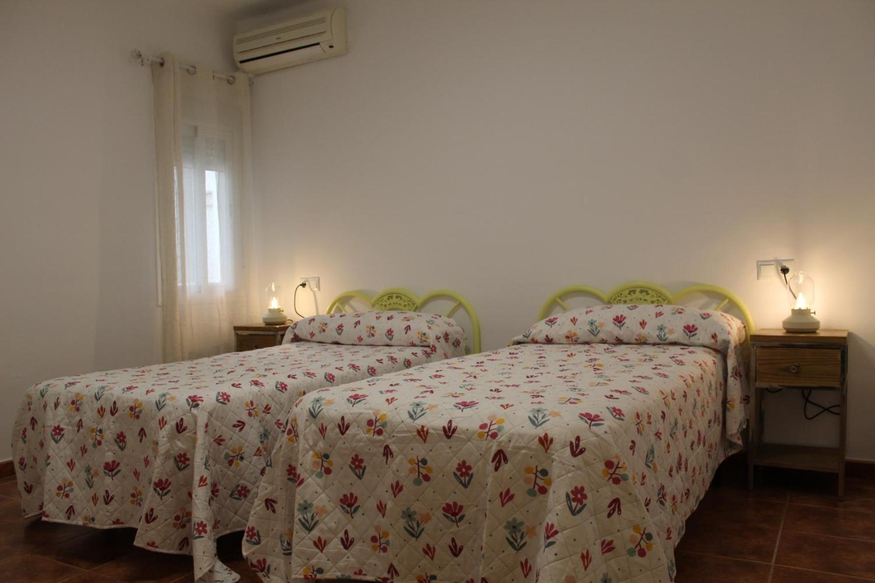 Ella Apartment Cazorla Ngoại thất bức ảnh
